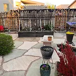 Private Oasis In The City With Garden And Hottub
