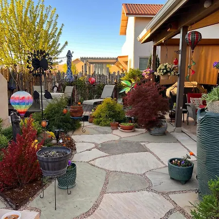 Private Oasis In The With Garden And Hottub * Santa Fe