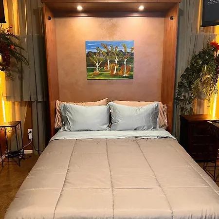 Private Oasis In The With Garden And Hottub * Santa Fe